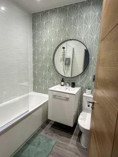 Stylish Apartment in Town Centre - 3
