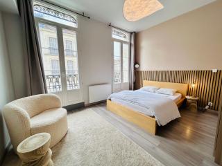 Le République - Logements avec jardin situés en plein cœur de ville et proche des thermes - Rochefort - 1