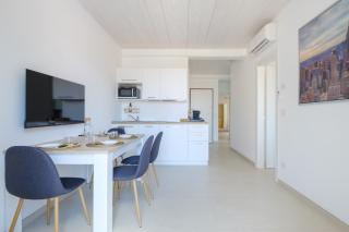 Apartment With Elevator And Private Parking - Bolonia - 9
