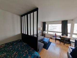 Appartement lumineux proche de la ligne 14 - Paris - 2