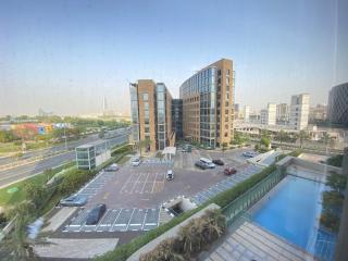 SVIZONA Designer Spacious Studio, Hyatt Regency Creek Heights Residences - Dubai - 5