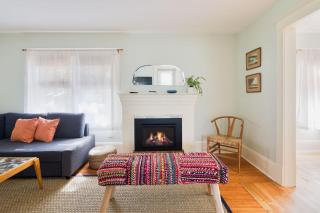 Queen City Bungalow & Cottages - Burlington - 5