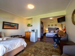 Sunriver Kalahari Lodge Riverside stay in Upington - 6