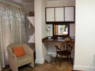 Sunriver Kalahari Lodge Riverside stay in Upington - Upington - 4
