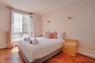 Le Petit Hôtel - Appt 6p 127 m² à Paris - Paris - 8