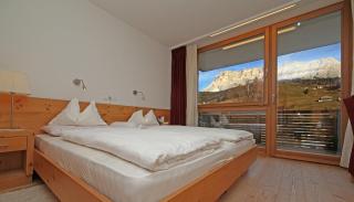 Alpine Hotel Ciasa Lara - La Villa - 8