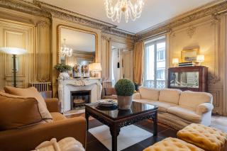 Veeve - Ornate Beauty - Paris - 9