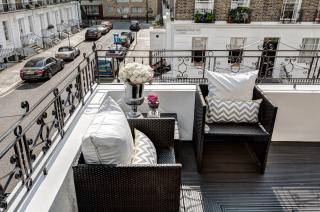 Beautiful & Luxurious 3 bed home, with amazing terrace - 2