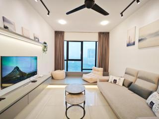 Mid Valley Southkey Mosaic 2BR with WIFI 8-12pax - Johor Bahru - 0