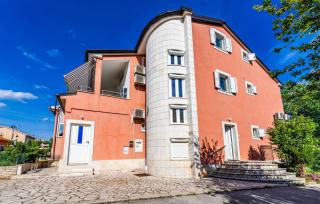 Cozy Apartment In Fazana With Wifi - Fažana - 2