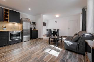 Urban Refuge in the Heart of the Marsh 1BDR - 3P - París - 9