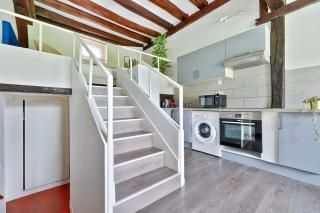 Welcome to Clara House - 2