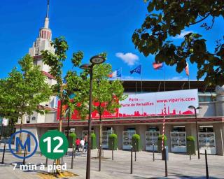 Situé à 7 min à pied de Paris Porte de Versailles et Métro - 8