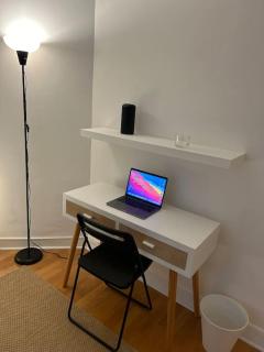 Situé à 7 min à pied de Paris Porte de Versailles et Métro - 3