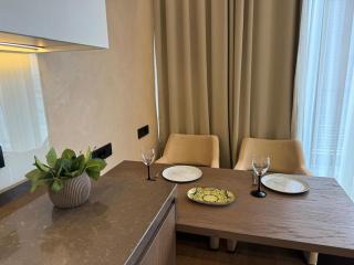 Sea Breeze White Residence Apartment Hotel - 1