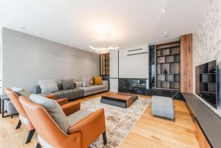 Villa Serenity Luxury Lakeside Manor - Shirokë - 9