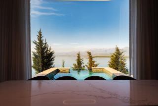 Villa Serenity Luxury Lakeside Manor - Shirokë - 6