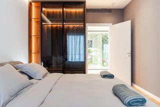 Villa Serenity Luxury Lakeside Manor - Shirokë - 4