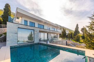 Villa Serenity Luxury Lakeside Manor - Shirokë - 3
