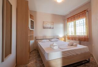 Tanias SeaFront Villa-by RentalsPro Services- Nea Potidea Halkidiki - Nea Potidaea - 9