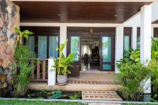Beachfront! 2 Bedroom Apartment A3 - 110 Sqm - 6
