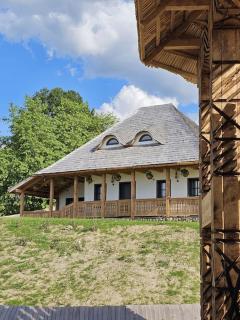 Refugiu cu ciubăr și saună în Bran - Casa de la Nuci - Sohodol - 1