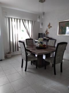 Casa con dos habitaciones disponibles - 1