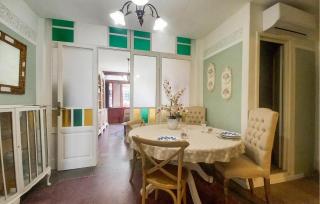 1 Bedroom Lovely Apartment In Viareggio - Viareggio - 8
