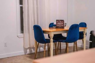 Cozy 2BR-Walk to Tufts & Green Line, Near Boston! - 5