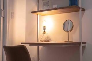 Cozy 2BR-Walk to Tufts & Green Line, Near Boston! - 4