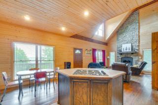 Crawford Cottage with Fireplace and Mountain Views! - - 1