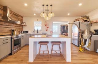 Twin Palms Desert Getaway - Jacuzzi, Fire pit, Meditation room & more - 7