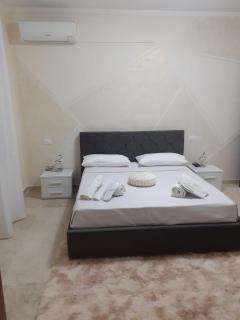 LOVELY BIANCO - Rooms & Apartment - Bianco - 8