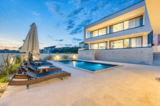 Villa NikSun with heated pool - Bibinje - 0