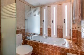 RentitSpain Casa Maapa Confort y Lujo con Hermoso Parque - Motril - 2