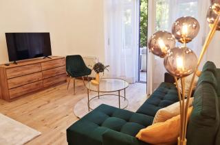 Liszt Apartment with balcony and garage available -Symphony 1 - 3