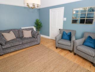 Suffolk House - Narberth - 8