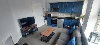 1BD City Pad Shop & Stroll - Dublin - 0