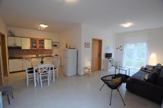 Ferienwohnung für 5 Personen ca 75 qm in Mandre, Dalmatien Inseln vor Zadar - Mandre - 2