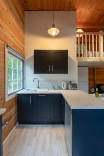 Walliswood Lodge - Wood Burner, Air Con & Wi-fi, Rural Retreat - 7