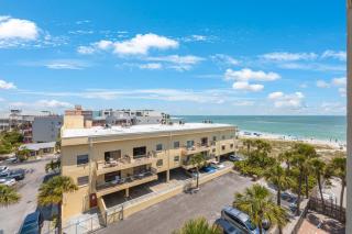 #407 Madeira Norte Condo - 9