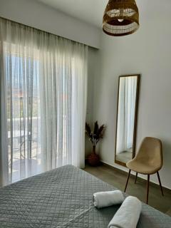 Irini Seaside Luxury Apartments - 4