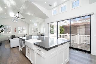 1225 W Balboa Blvd B - 1