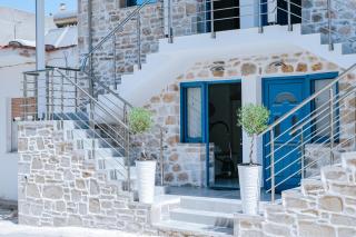 Evaggelia's Stone Suites - 2