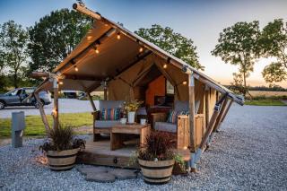 Roaring River Park's Scenic Outdoor Getaway - 1