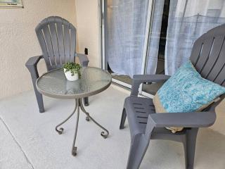 Discover the Deep Blue with Finding Nemo House - Davenport - 6