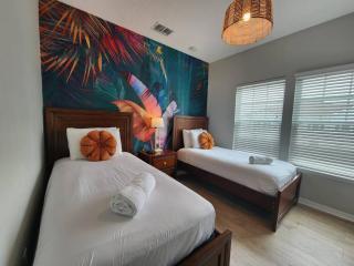 Tropical Getaway with Xbox & PS5 Gaming Paradise - Kissimmee - 5