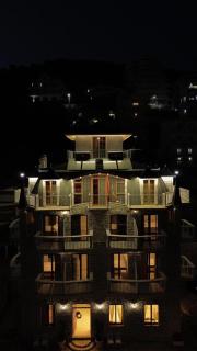 The White Troy - Sarandë - 8