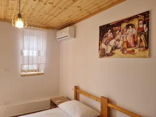Tony's Terrace - Gjirokastër - 2