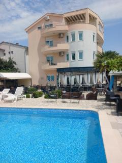 Hotel Denis - Donji Štoj - 0